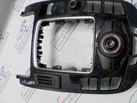 Consola centrala Audi A5 2010
