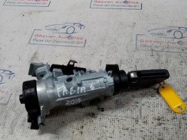 Contact plus cheie Skoda Fabia 3 2015