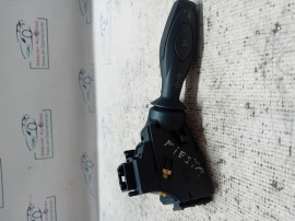 Maneta semnalizare Ford Fiesta 2009