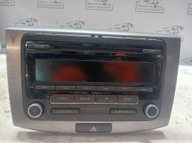 CD Player Volkswagen Passat B7 2012