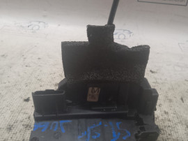 Broasca stanga spate Nissan Juke 2011