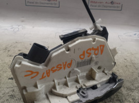 Broasca dreapta spate Volkswagen Passat CC 2011