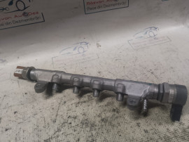 Rampa injectie Skoda Superb 2 2.0 2012