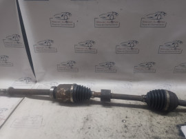 Planetara dreapta fata Dacia Duster 1.6 Benzina 2013