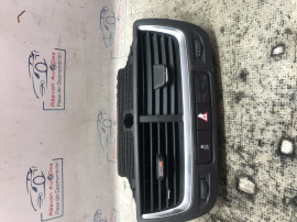 Grila ventilatie centrala Opel Mokka 1.4 Benzina 2015