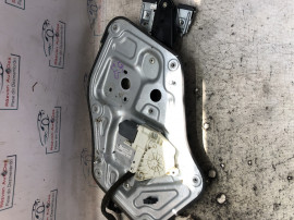 Macara geam stanga fata Skoda Yeti 2012