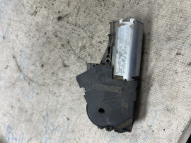 Motoras macara stanga fata BMW 5GT (F07) 2013