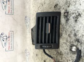 Grila ventilatie dreapta Audi A4 2010