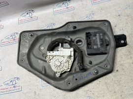Macara geam stanga spate Skoda Superb 2 2010