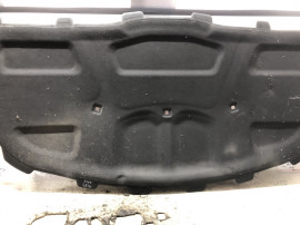 P&acirc;sla capotă Audi A4 B9 2017