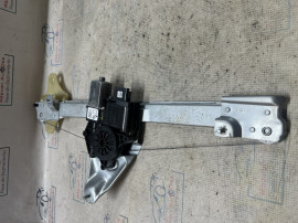 Macara geam dreapta fata Dacia Duster 2019