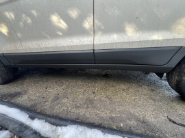 Prag stanga plastic Ford Ecosport 1.0 Benzina 2016