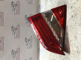 Stop dreapta hayon Skoda Superb 2 2013