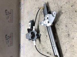 Macara geam stanga spate Nissan Qashqai 2012