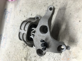 Suport tampon motor Dacia Duster 1.5 Benzina 2013