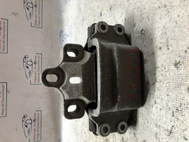 Suport tampon motor Audi Q3 2.0 Motorina 2012