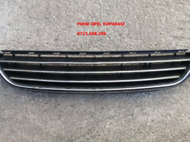 Grila din bara Opel Astra Zafira B