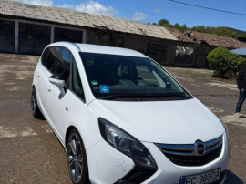 Opel Zafira An 2013