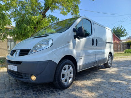 Renault trafic 2012 euro 5 cu două culisante.