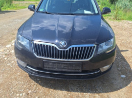 Dezmembrez Skoda Superb facelift 2.0 tdi 170cp negru LF9R