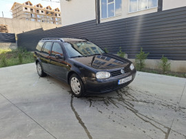 Vw golf an 2005, 1.6 benzina = Posibilitate rate