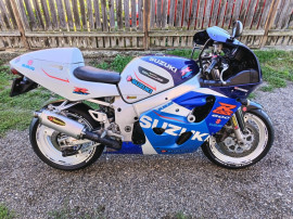 Motocicleta SUZUKI GSXR 600! ca NOU