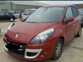 Dezmembrez Renault Scenic 3 1.5 Diesel