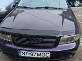 Audi A4 1.6 benzină ADP 1995 cutie manuală.