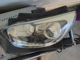 Far cu lupa si led kia rio 3 an fabricație 2012