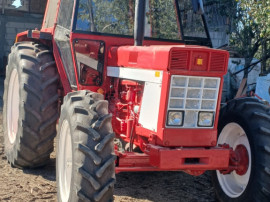 Tractor Internațional 1055