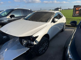 Mazda 3 Hibrid &ndash; 2021 &ndash; 1.500 km &ndash; Avariată