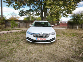 Skoda Superb 4x4 2021 DSG 200 Cai
