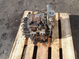 Distribuitor hidraulic pentru excavator JCB 160