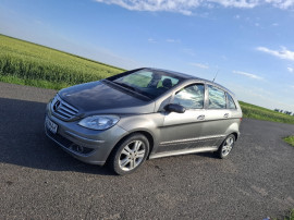 Mercedes Benz B180, 2007 = rate cu buletinul