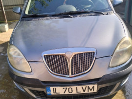 Lancia Ypsilon in stare buna de functionare, din 2004