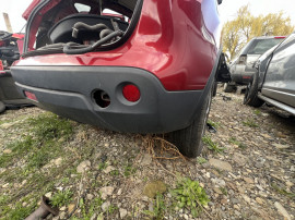 Bara spate Nissan Qashqai 2012