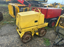 Dezmembrez cilindru compactor cu telecomanda Bomag BMP 851