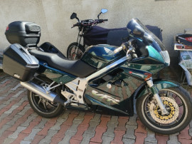 Honda vfr 750 f sport touring