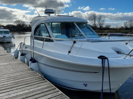 2008 Beneteau Antares 8