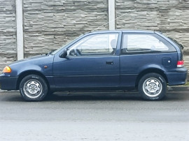 Dezmembrez Suzuki Swift 2001