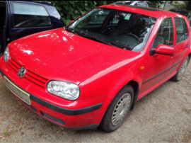 Dezmembrez VW Golf 4