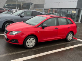 SEAT Ibiza, model 2011, 1.4, aproape 99.000 km, primul proprietar