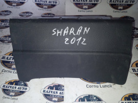 Airbag genunchi Volkswagen Sharan 2012
