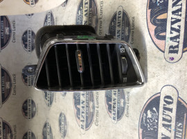 Grila ventilatie centrala dreapta Chevrolet Captiva 2012