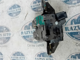 Broasca hayon Opel Astra J Break