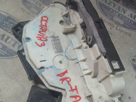 Broasca dreapta fata Skoda Octavia 3