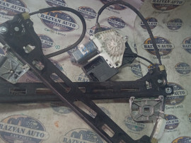 Macara geam dreapta fata Volkswagen Passat CC 2012