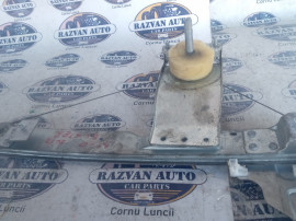 Macara geam stanga spate Dacia Duster 2013