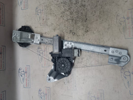 Macara geam dreapta fata Dacia Sandero 2 2017