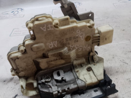 Broasca dreapta fata Volkswagen Passat B6 2007